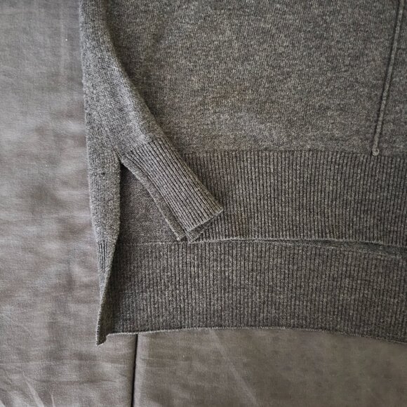 Grace and Lace Sweater V-Neck - Picture 6 of 6